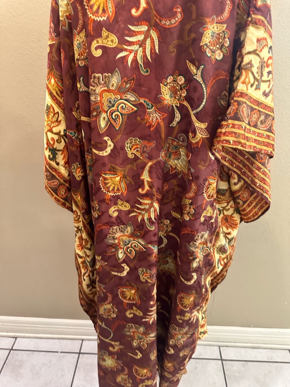 Simply Basic Vintage Boho Paisley V-Neck Kaftan in Burgundy Gold One Size - Picture 15 of 16